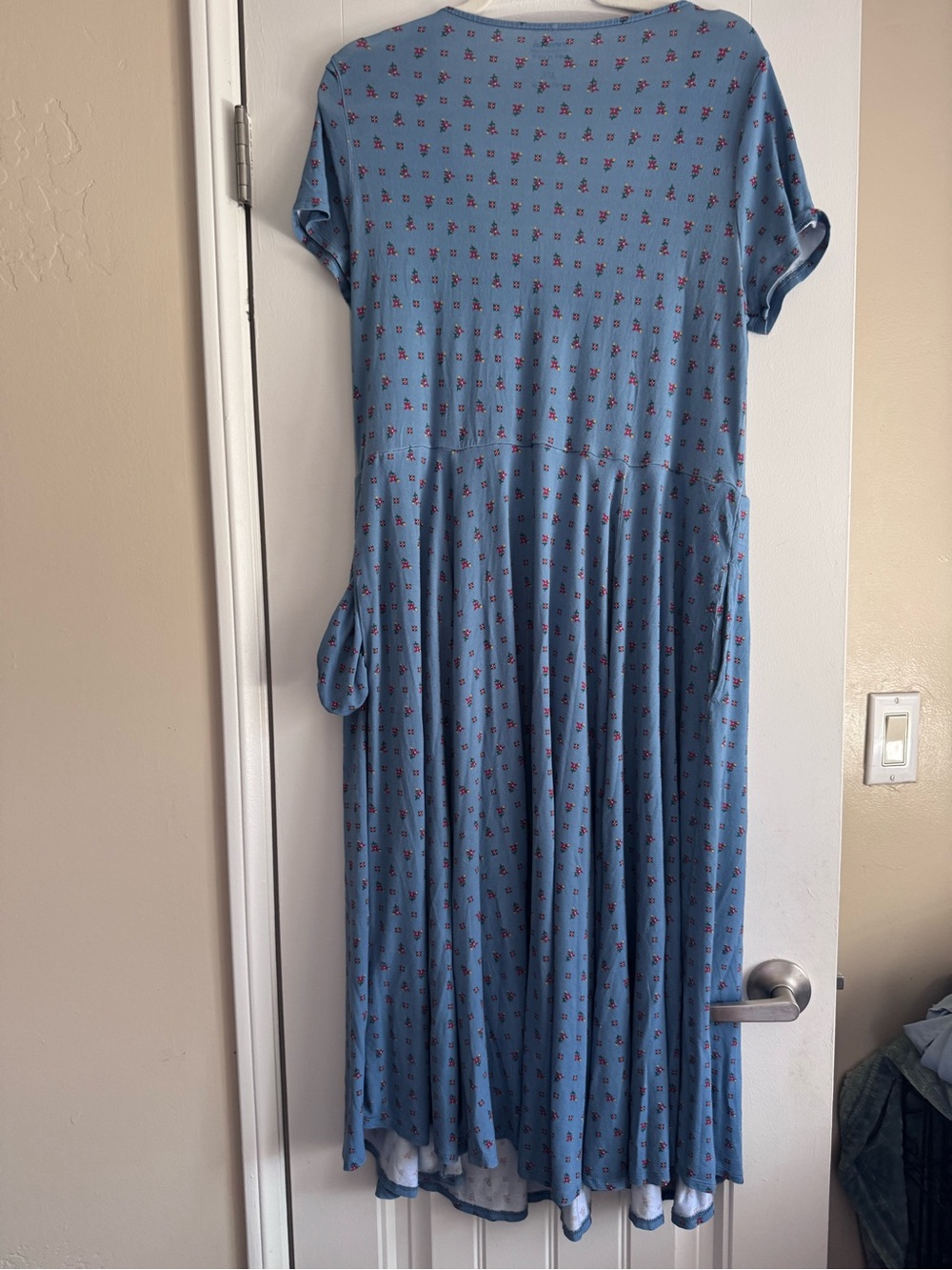 Posh Peanut American Girl Kirsten Print Blue Floral Scoop-Neck Midi Dress - Picture 2 of 8